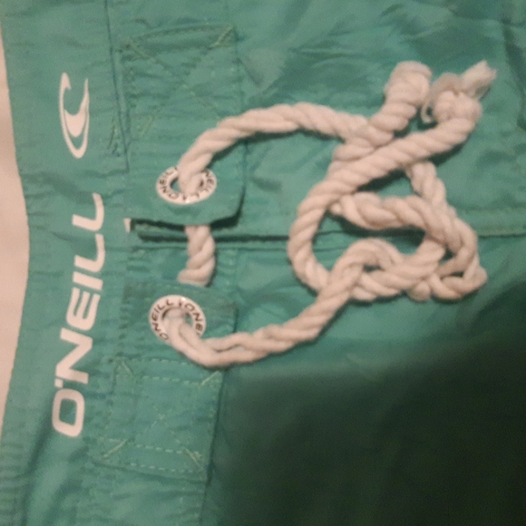 Surf 🌊 Shorts - Picture 3 of 3